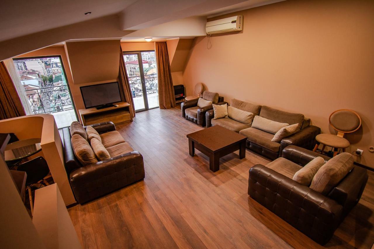 Daros Apartment Batumi Eksteriør bilde